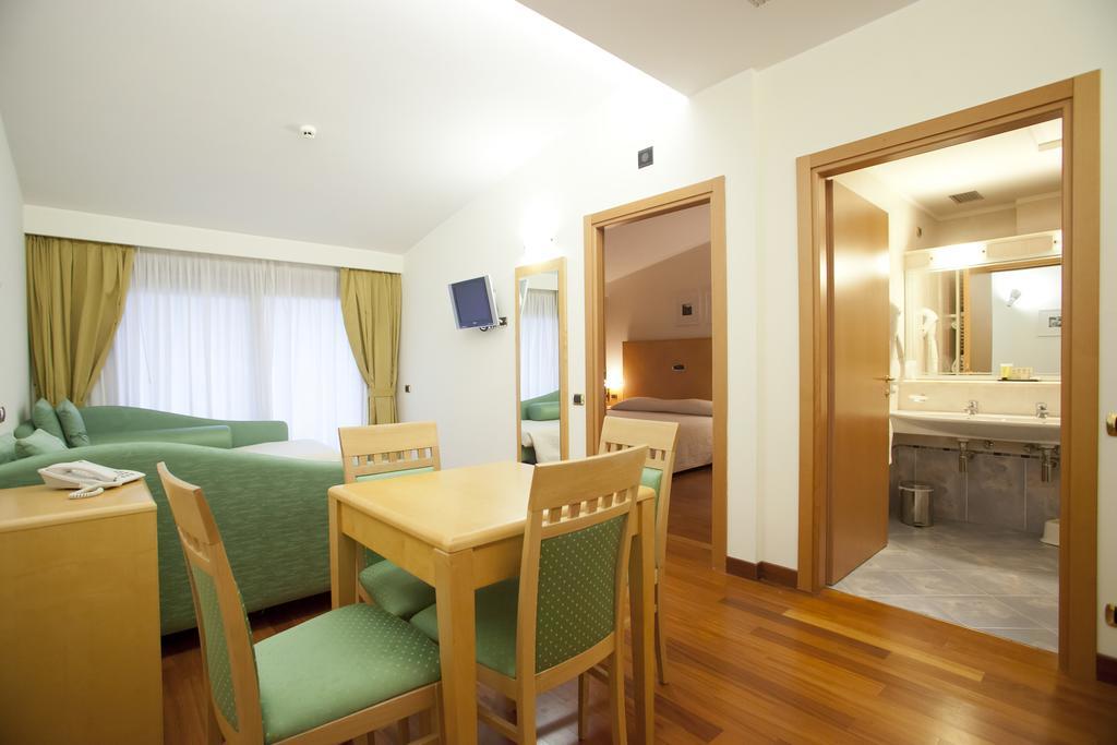 Roseo Euroterme Wellness Resort Баньо ди Романя Екстериор снимка